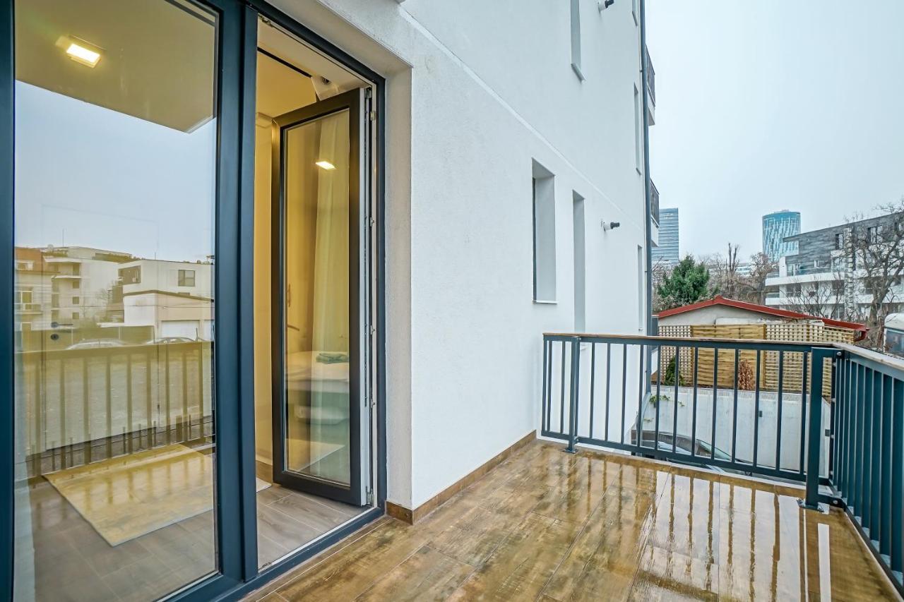 Bright Apartments Moments Away From Herastrau Park, Mall And Metro Bucarest Exterior foto